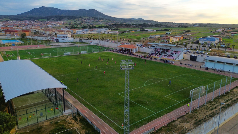Campo de Fútbol Césped Natural